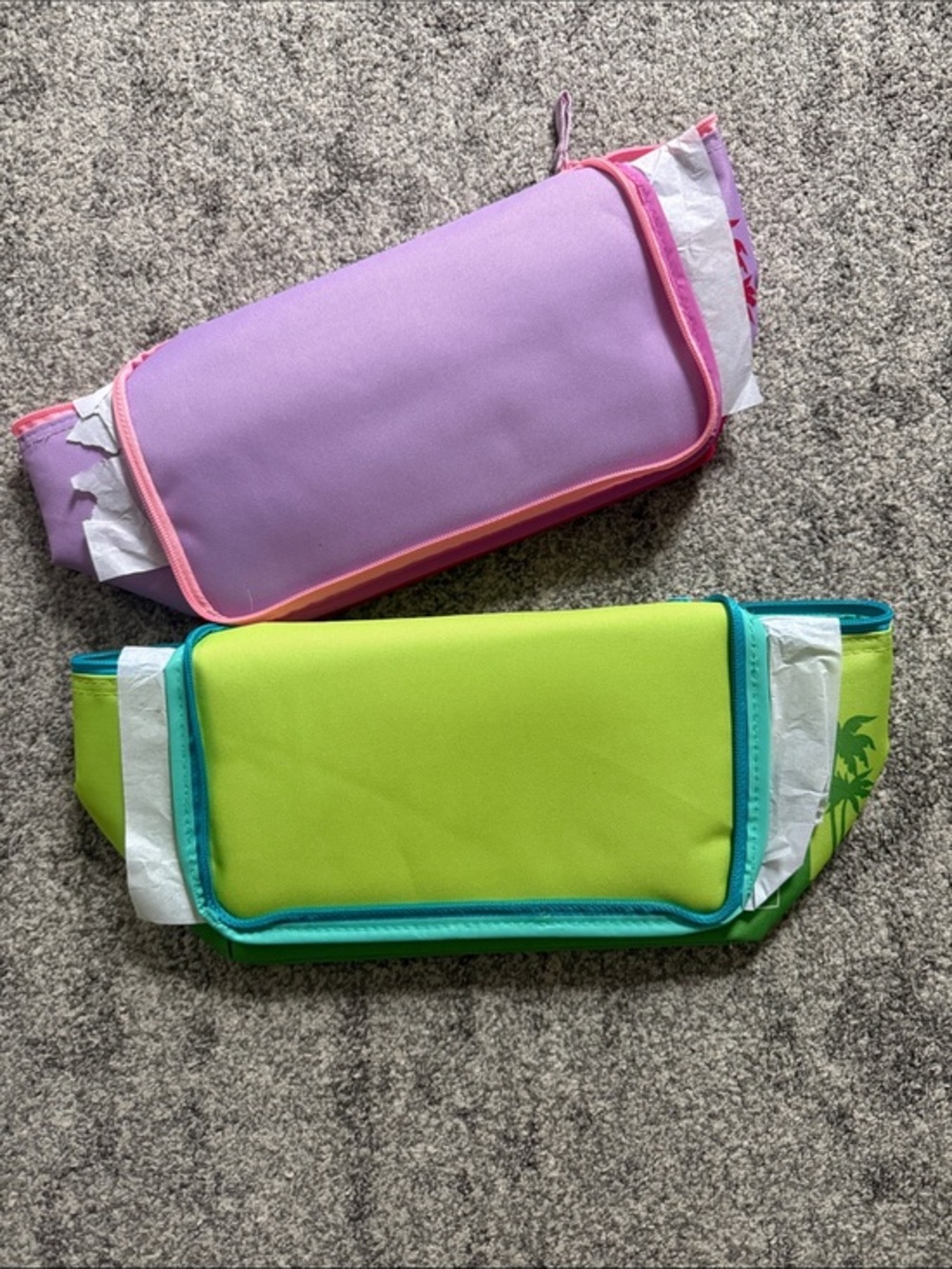 Traders Joe’s Mini Insulated bag set of 2 pink and green